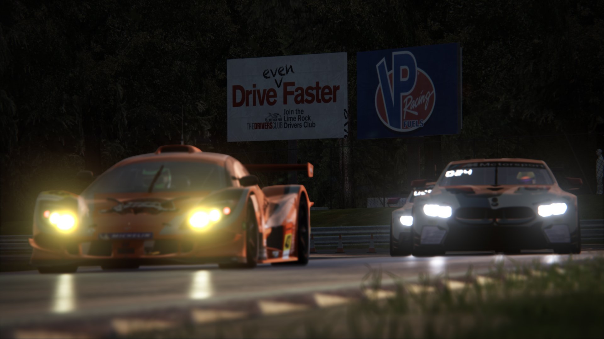 从挫败到荣耀:逆境中的车手奋斗史