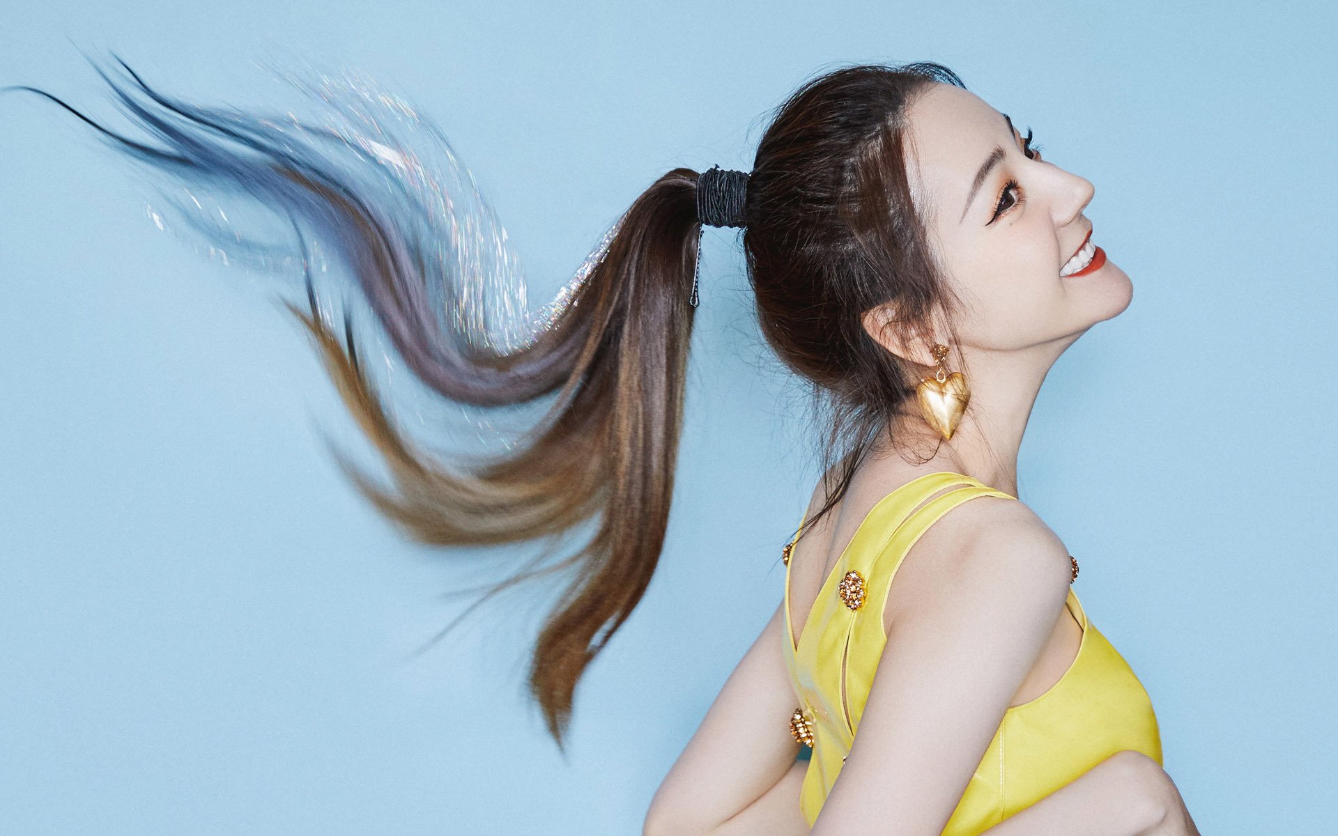 爱游戏-阿贾克斯队长乔丹·亨德森在赛季末表现不佳，遭遇批评。，阿贾克斯球队老板