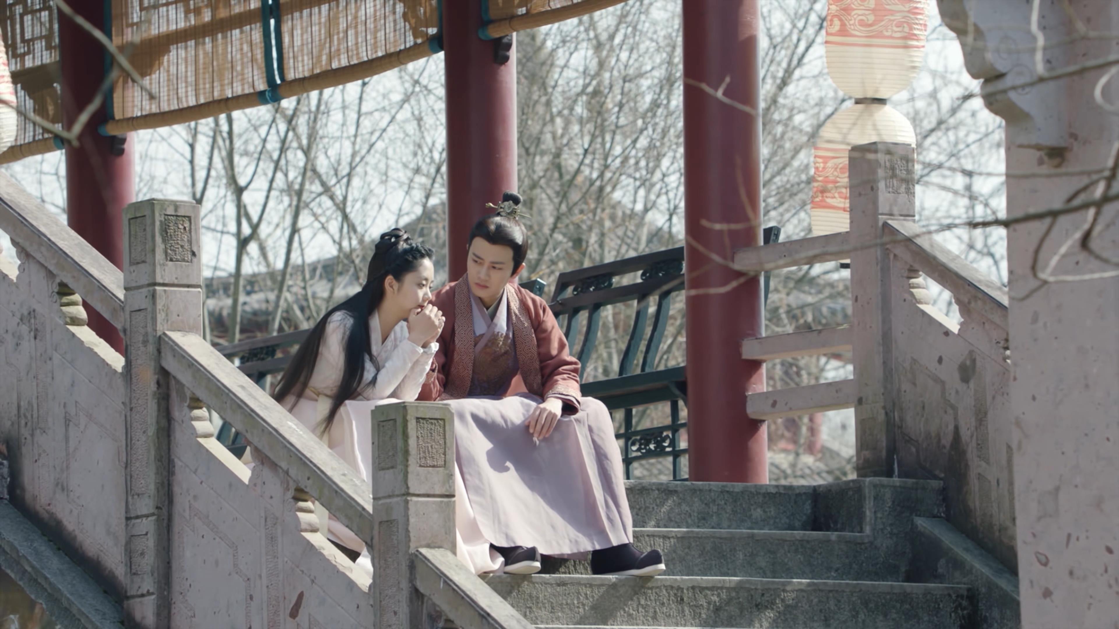 勇士后场组合配合训练展现高效率转换进攻,勇士队合练