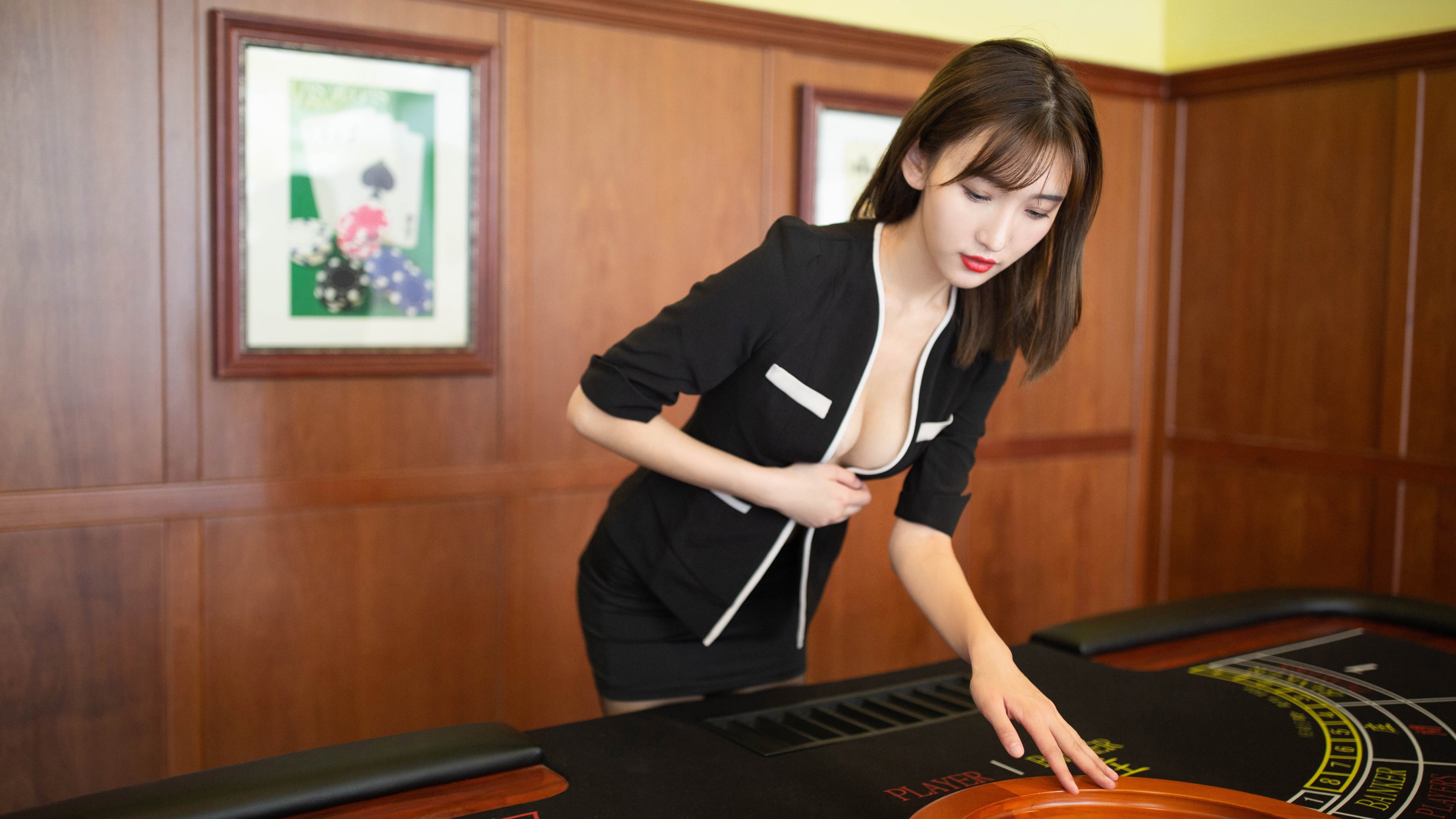 爱游戏体育-女子国家队集中备战奥预赛强化整体技战术执行，国家队女子田径运动员名单