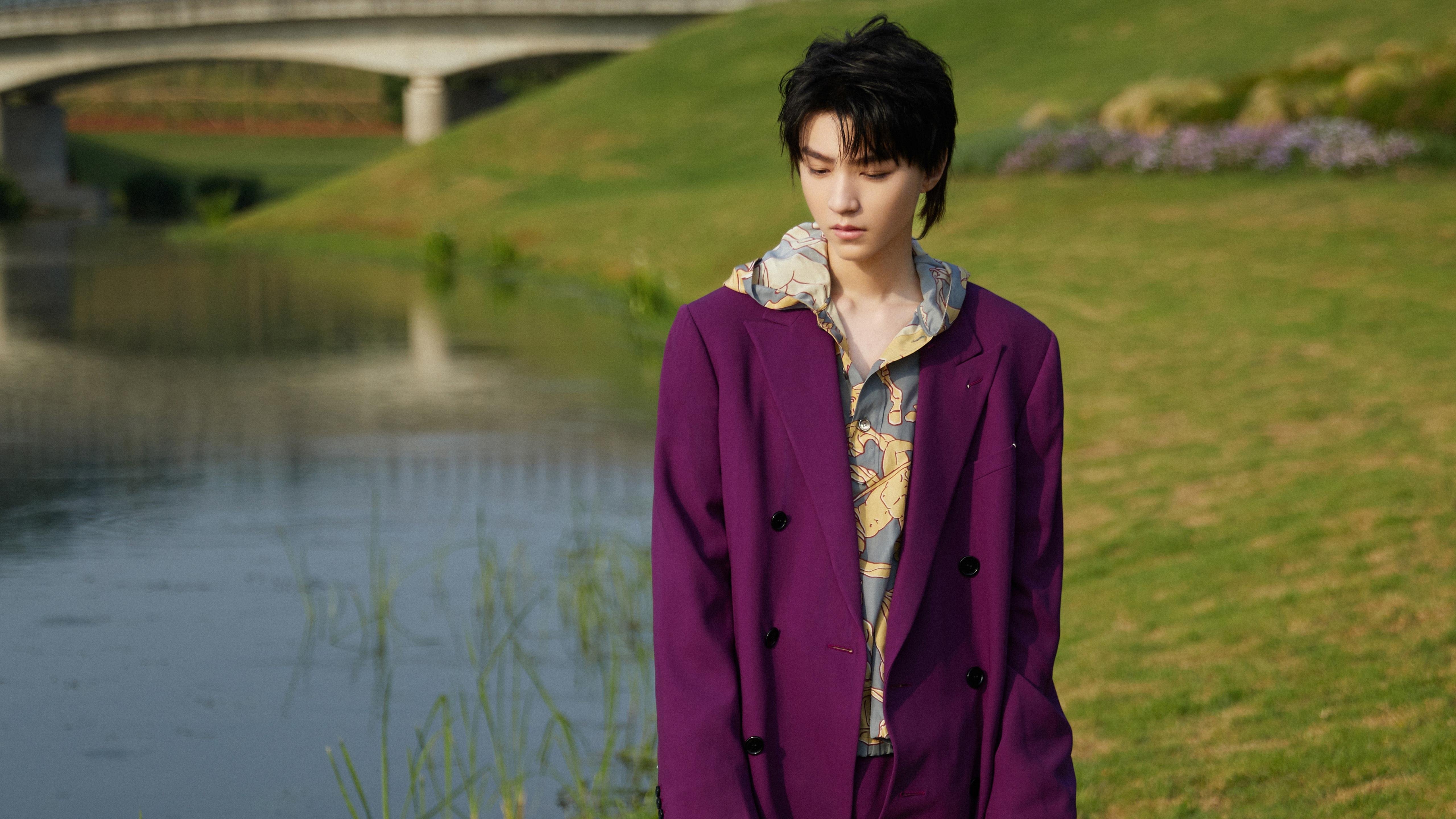 爱游戏体育平台-法甲激烈争雄：球队攻守转换的精彩瞬间，法甲联赛冲突